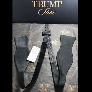 President Donald J Trump Signature Collection Tie